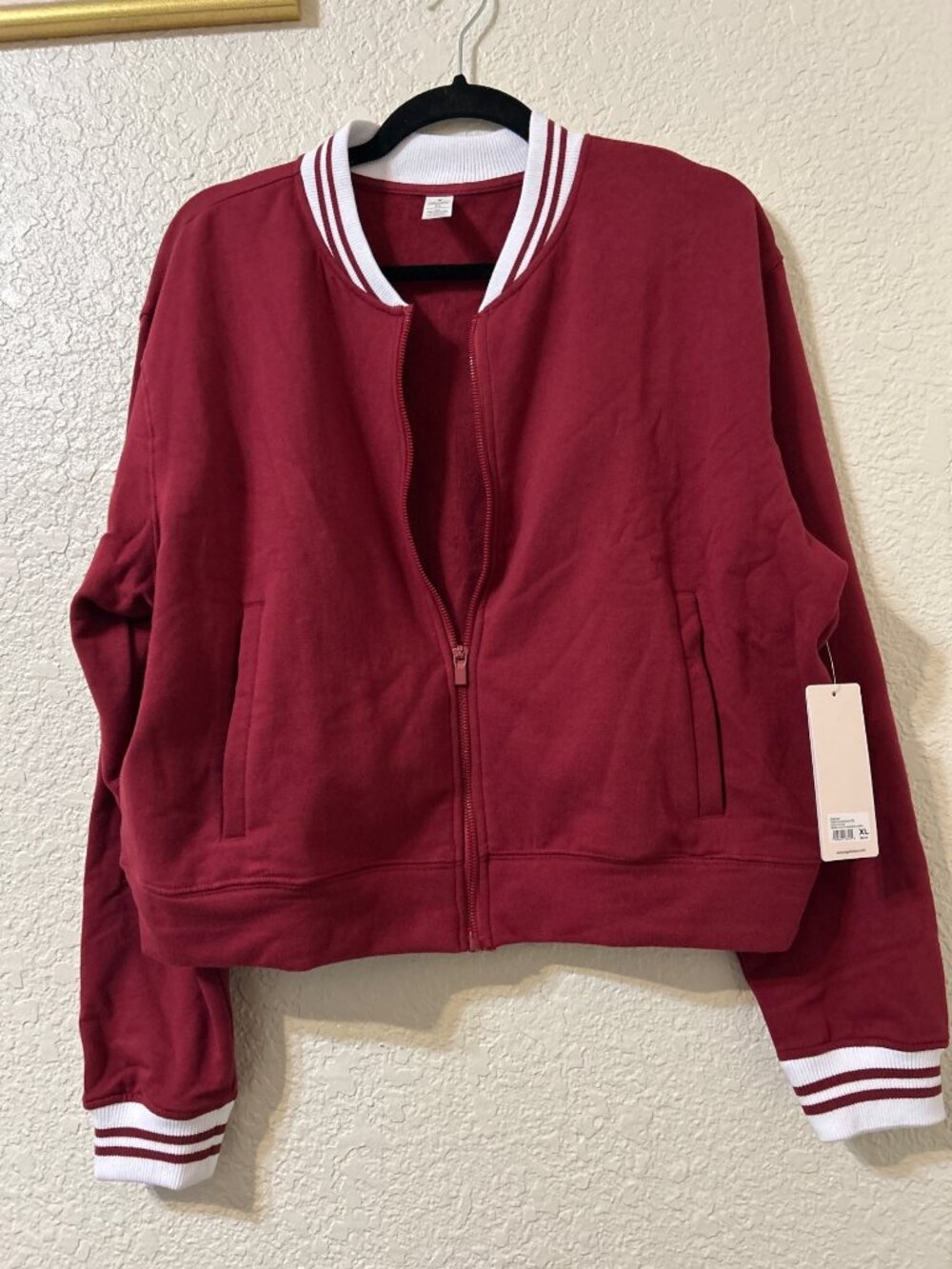 YOGALICIOUS RED AND WHITE BONBER JACKET SIZE XL